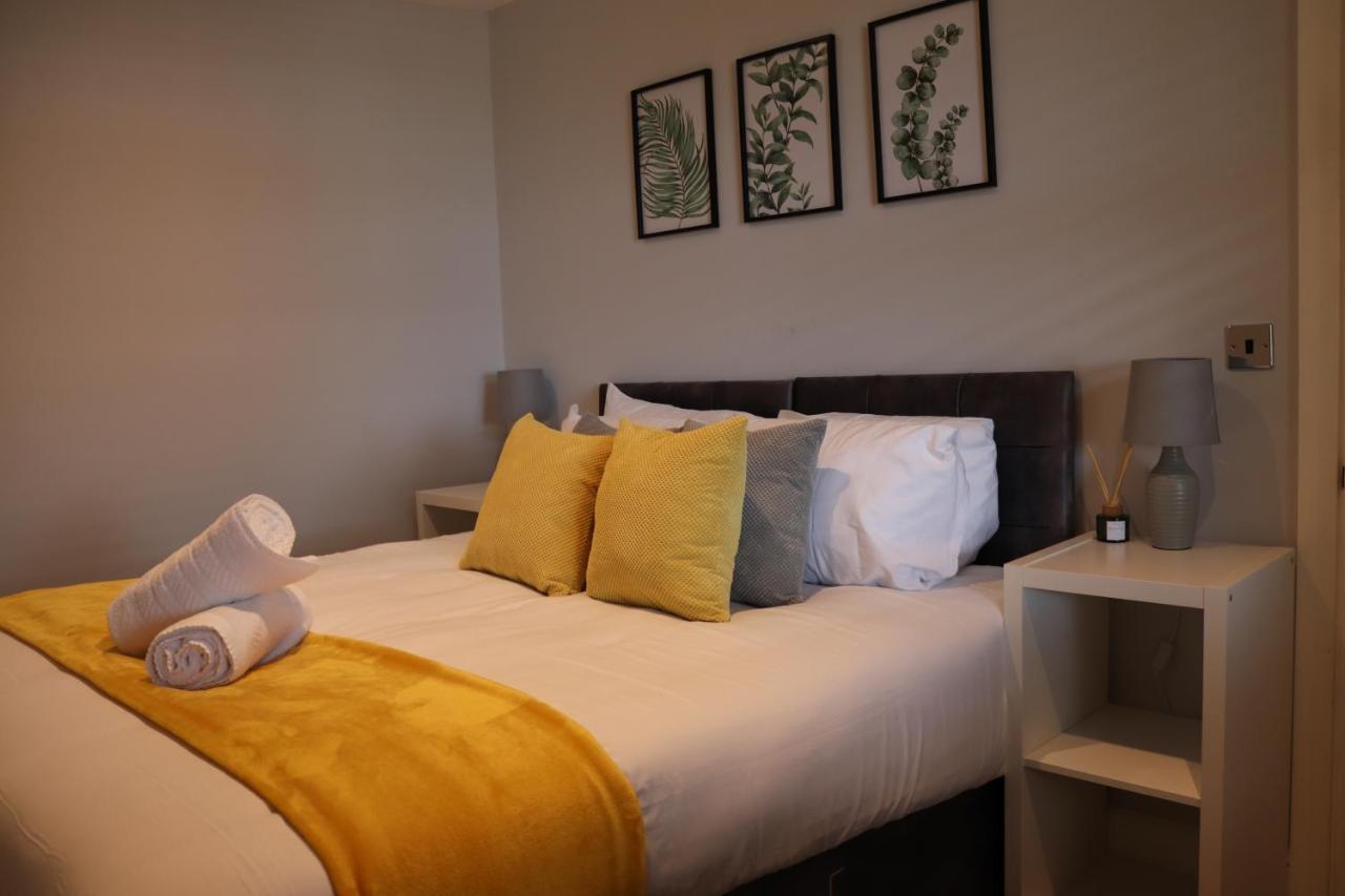 Clock Tower - - Near Sea And Shops Apartment *